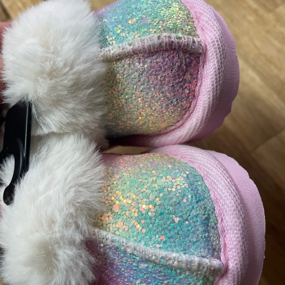 Sparkly Multicolor Baby Booties with Faux‎ Fur size 2 NWT - Picture 8 of 9